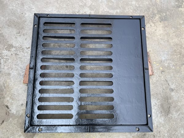 Song chắn rác KT 600x450